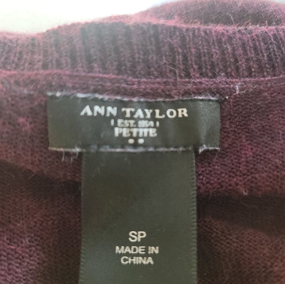 Ann Taylor purple sweater - Picture 4 of 5